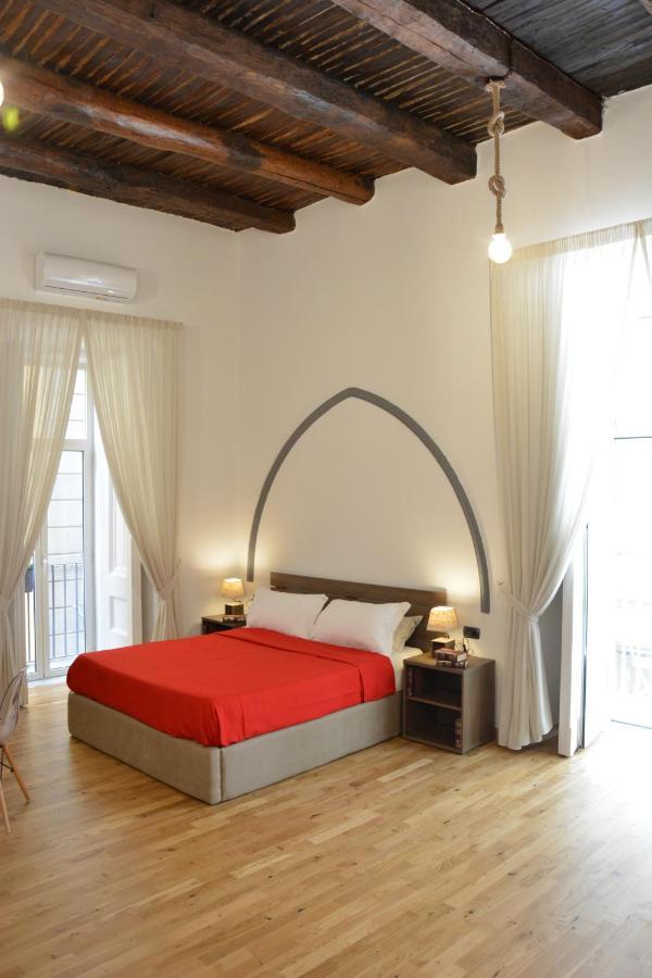 Domus Studio 25 Bed & Breakfast Наполи Екстериор снимка