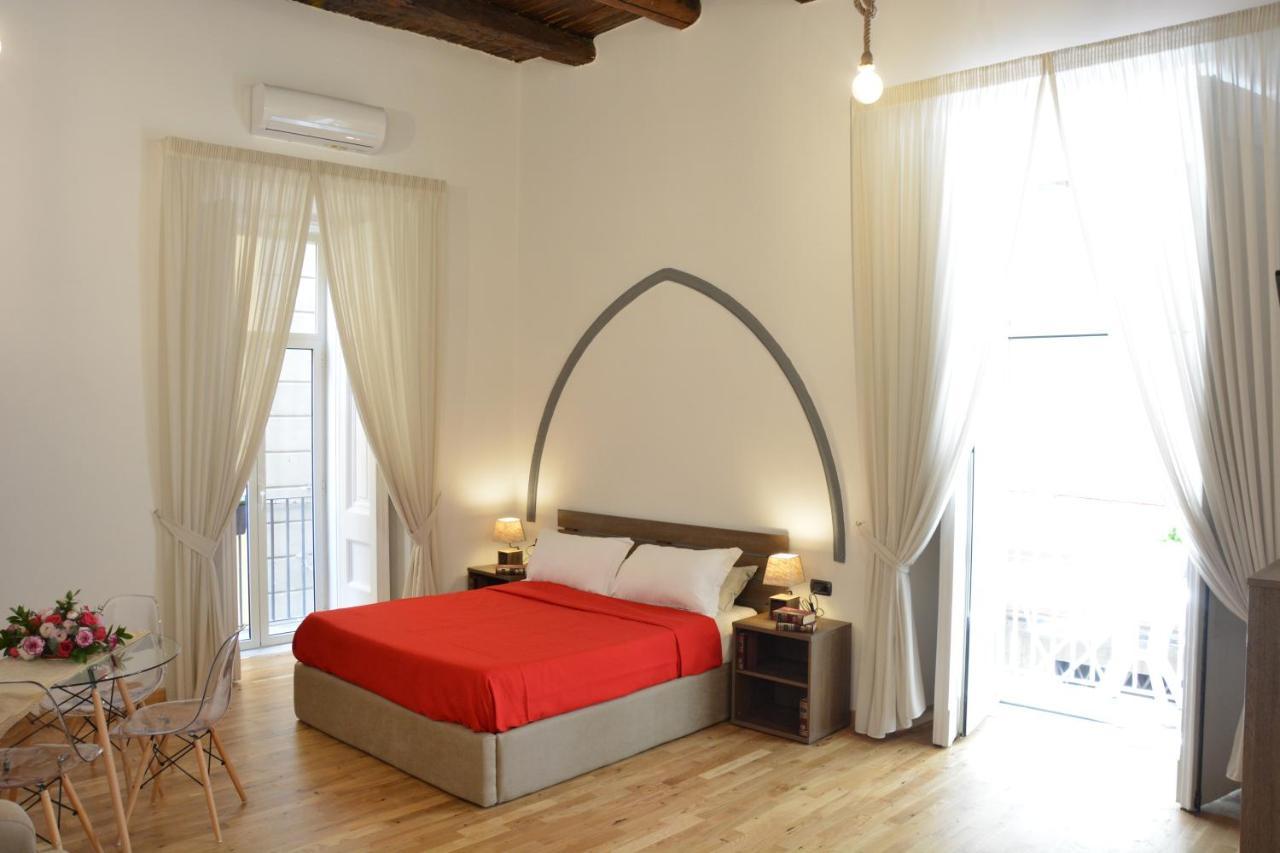 Domus Studio 25 Bed & Breakfast Наполи Екстериор снимка